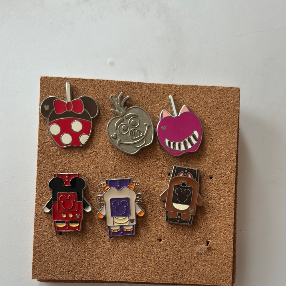 Disney Candy Apple & Magic Band Pin series